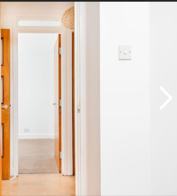Bright, Nice Interior, Close To The City, 2 Bedroom Apartment Londres Exterior foto