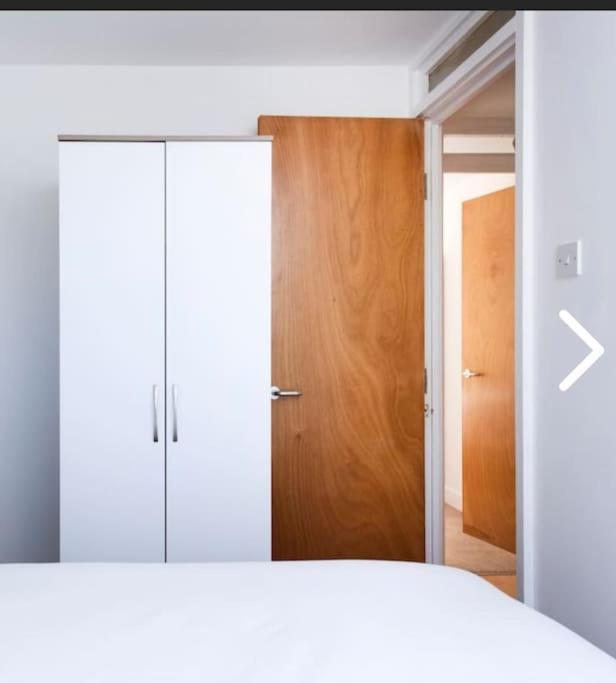 Bright, Nice Interior, Close To The City, 2 Bedroom Apartment Londres Exterior foto