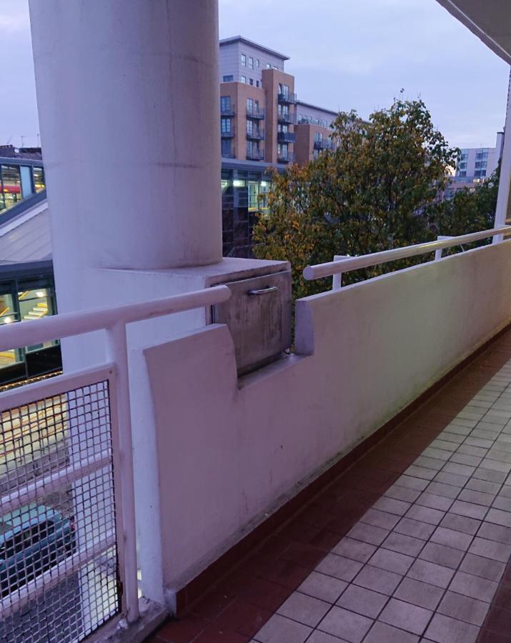 Bright, Nice Interior, Close To The City, 2 Bedroom Apartment Londres Exterior foto