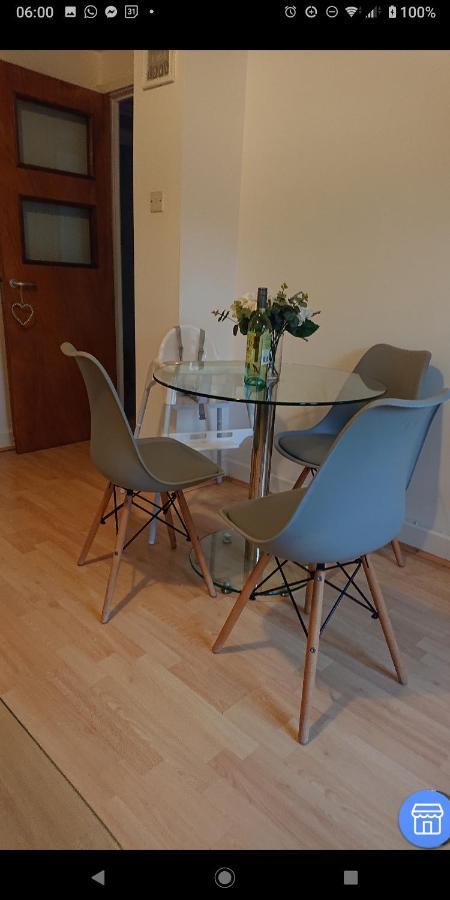 Bright, Nice Interior, Close To The City, 2 Bedroom Apartment Londres Exterior foto
